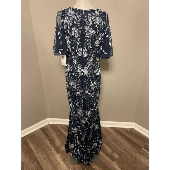 THEIA Petal Applique Gown US 4 $1295 - Picture 8 of 9